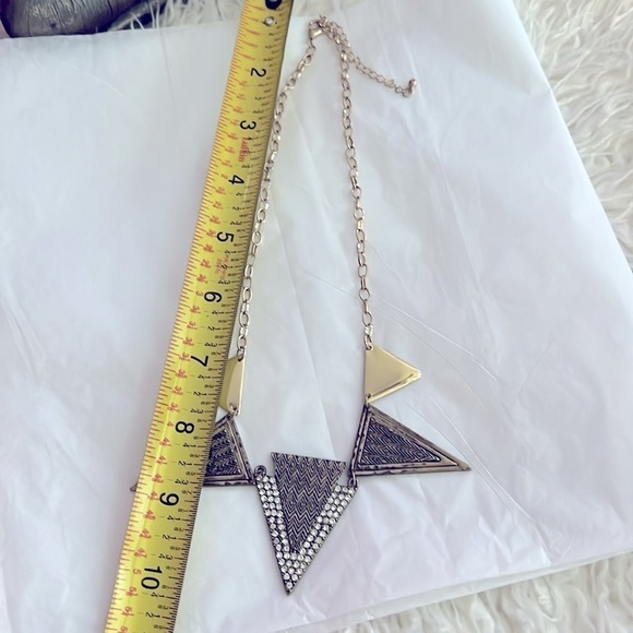Beautiful Gold Triangle Boho Necklace! 🤩🛍️💕 - Picture 6 of 6
